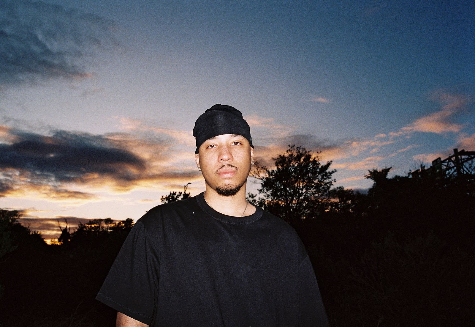 Low.bō Gets Vulnerable on New Single “blur”